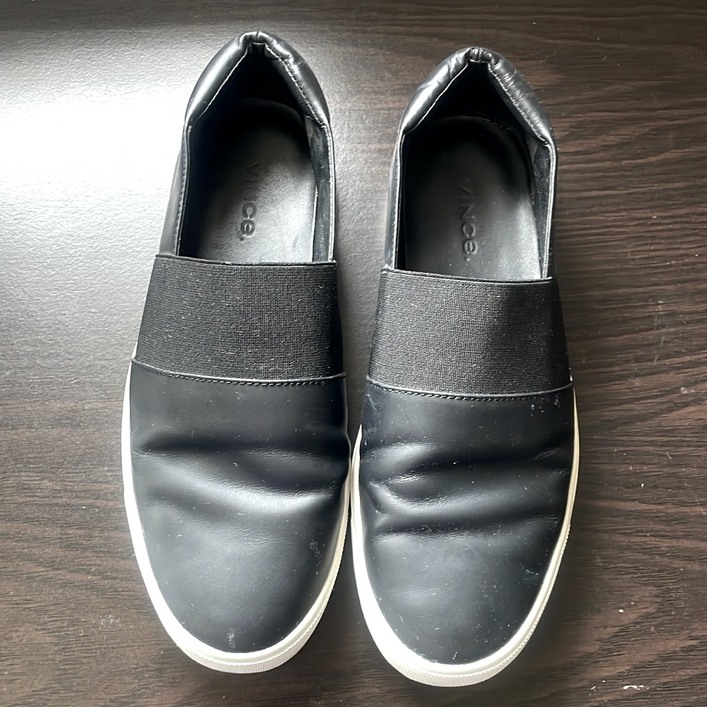 Vince. Shoes size 6M / EUR36